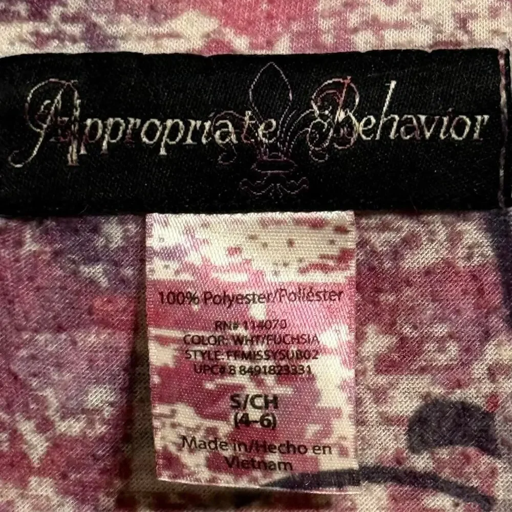 Appropriate Behavior Floral Abstract V-Neck Tee Size Small - Picture 7 of 8